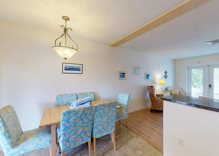 Blue Wave Villa East
